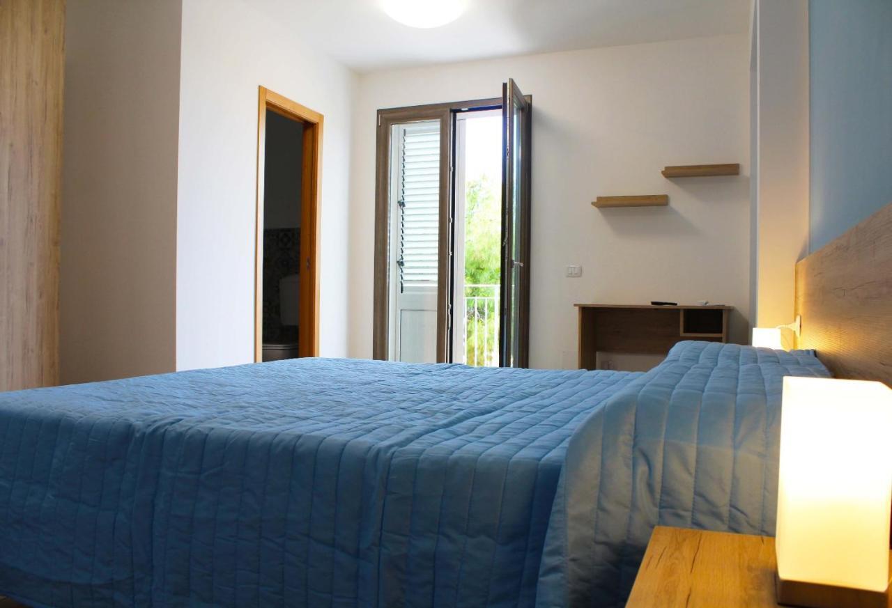 Bed Ponente Hotel Isola delle Femmine Kültér fotó