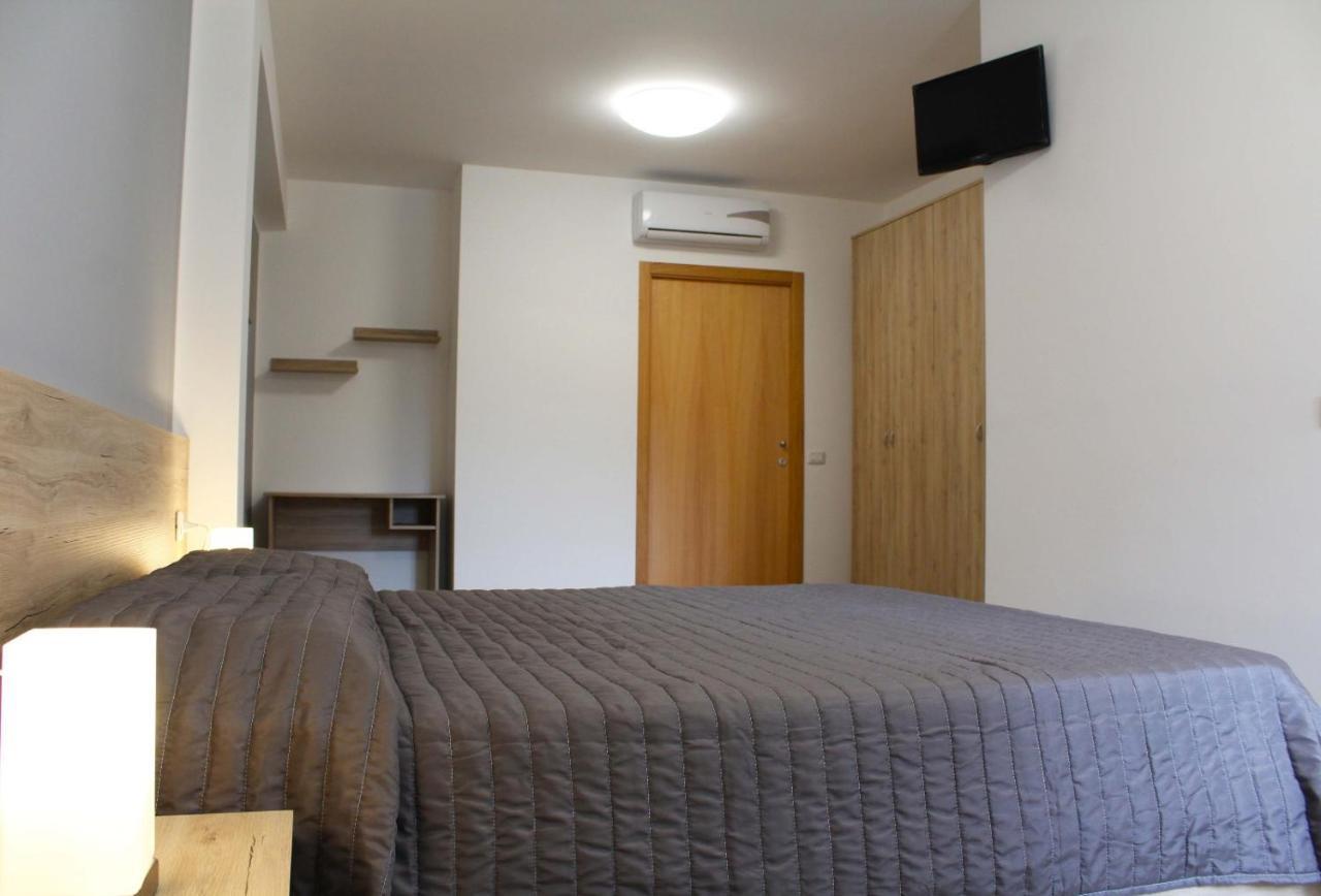 Bed Ponente Hotel Isola delle Femmine Kültér fotó